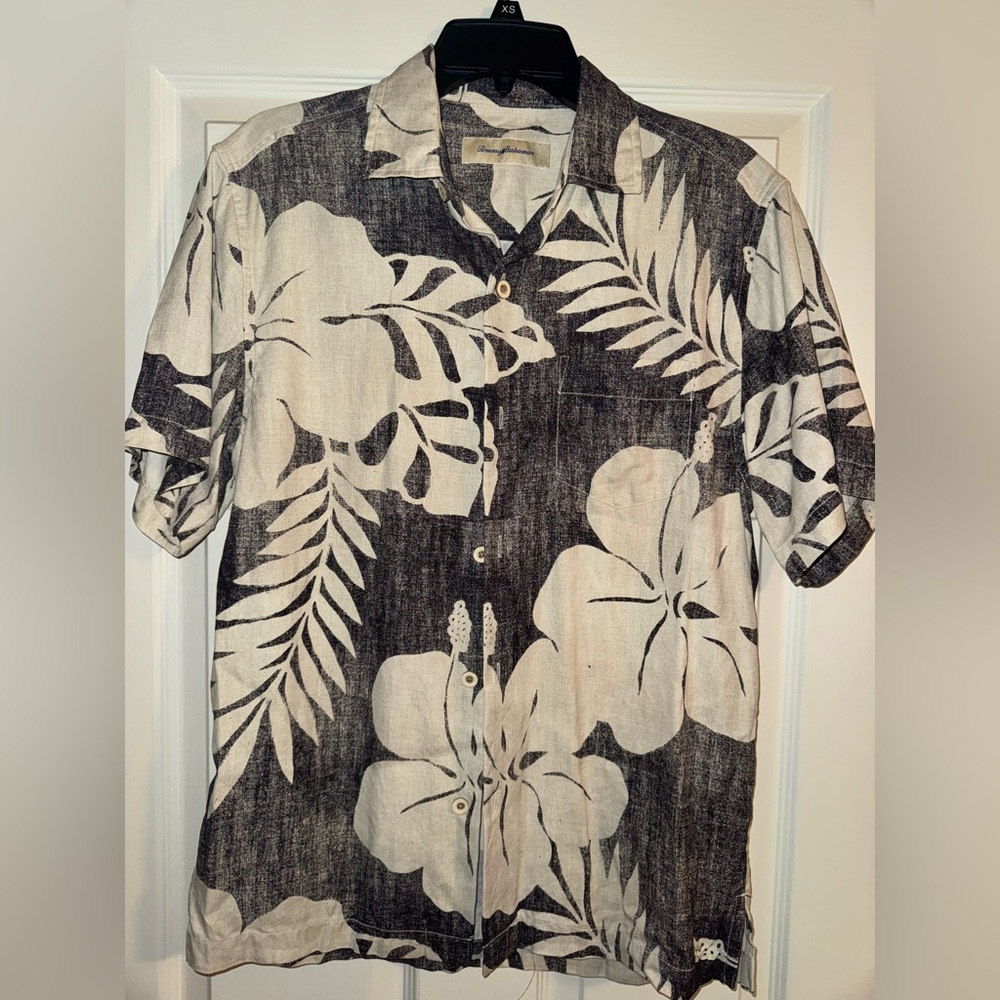 Tommy Bahama Black and Cream Casual Button Down Shirt